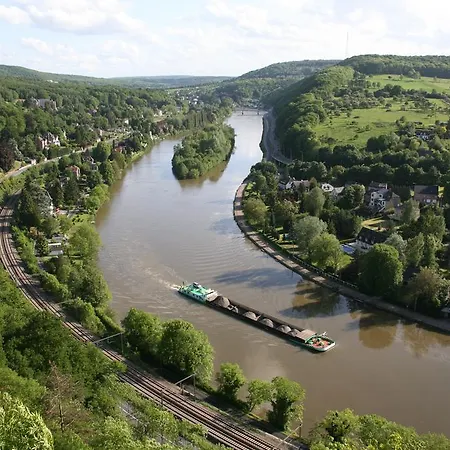 La Fete Au Palais Hotel