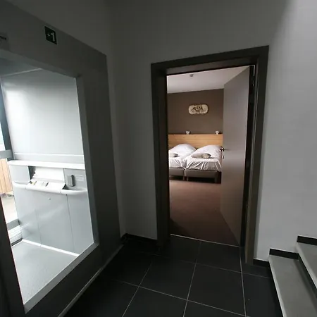 La Fete Au Palais 3*