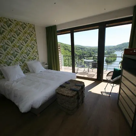 La Fete Au Palais Ξενοδοχείο Lustin